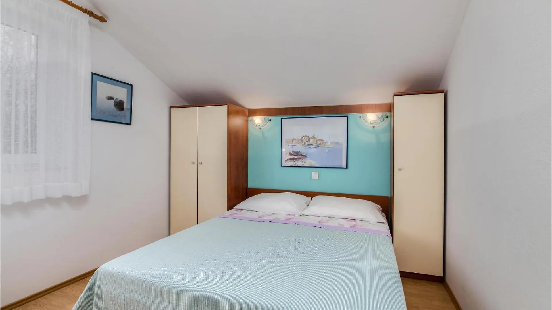Cozy Apartment In Brzac With Wifi